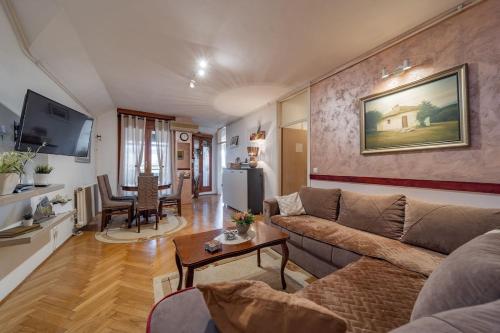 Ada Home Belgrade Apartment Cukarica stan na dan Beograd smestaj Ada Ciganlija