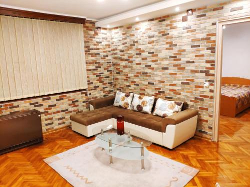 V2 with Love Vintage Modern and Spacious Beograd stan na dan smeštaj na Vračaru kod Hrama Svetog Save