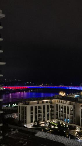 Birds eye view apartman Beograd Savski Venac stan na dan smestaj sa terasom pogled na grad ves masina parking